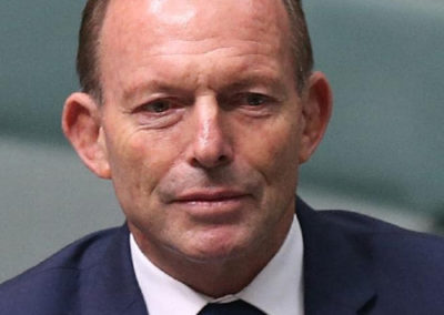 Abbott flies RAAF jet to donor’s birthday bash at golf club
