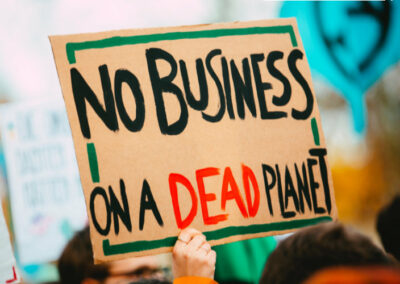 Report claims super funds are lying to their members on climate risk