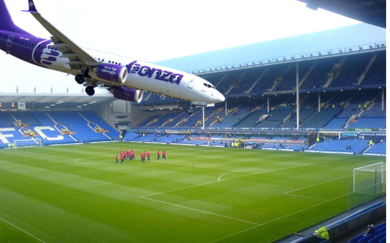 Bonza air at Goodison Park
