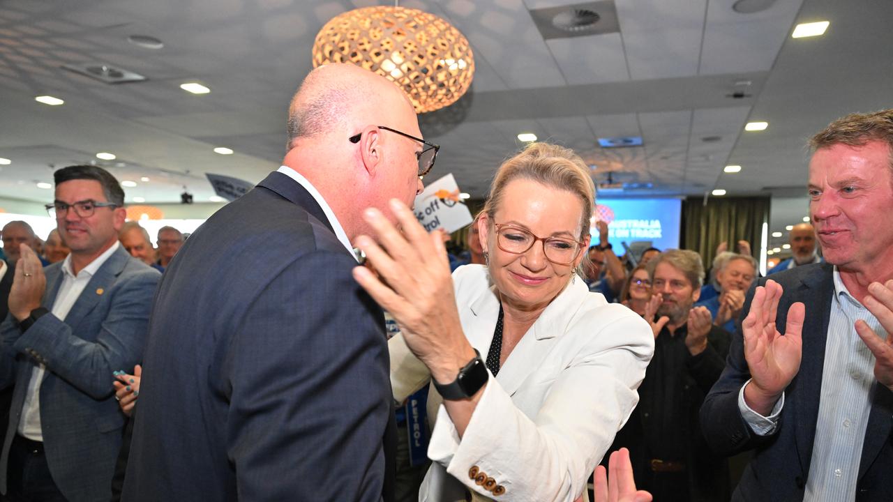 Peter Dutton and deputy opposition leader Sussan Ley