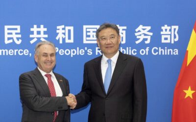 China’s commerce minister backs closer Australia ties