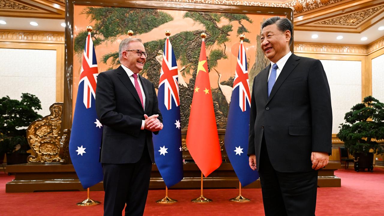 Anthony Albanese and Xi Jinping (file image)