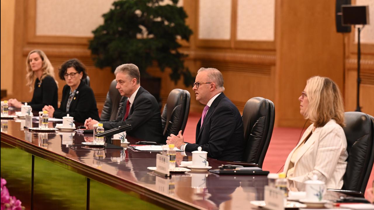 Anthony Albanese meets with China's Xi Jinping in Beijing