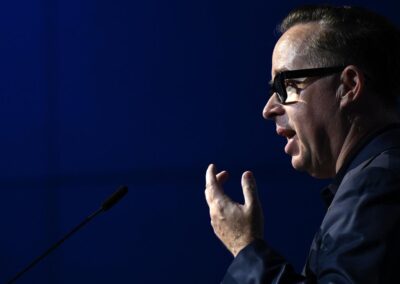 Ex-Qantas boss returns to defends his troubled legacy