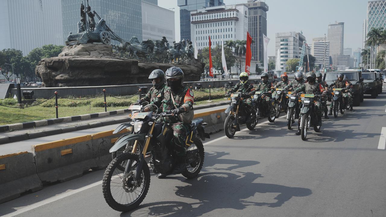 Soldiers patrolling