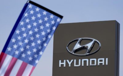 US immigration agents arrest 475 in Hyundai plant raid