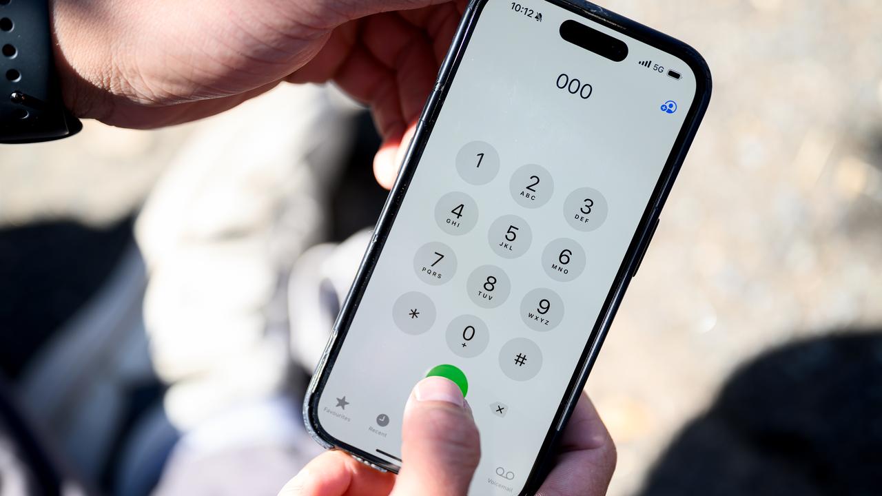 Emergency call number 000 seen on a phone (file image)