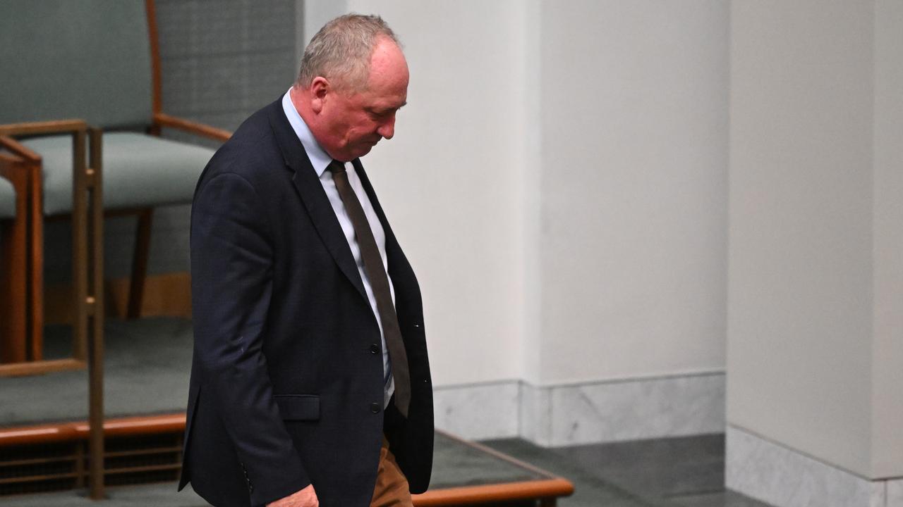 Barnaby Joyce leaves parliament