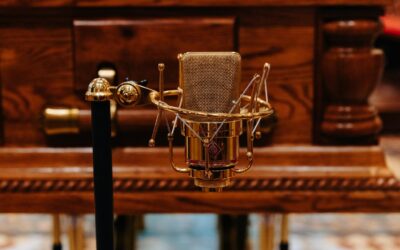 Crowe toasts talkback titan for platforming ‘voiceless’