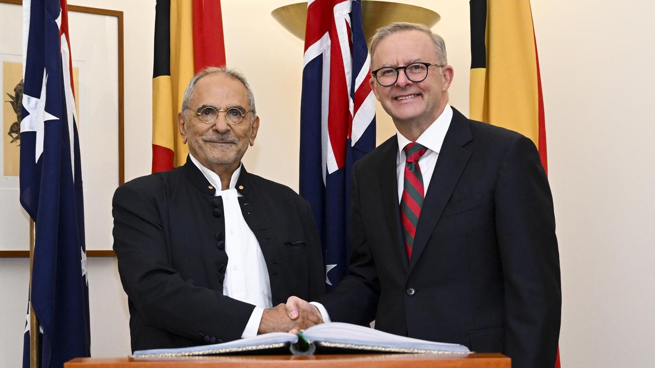Jose Ramos-Horta and Anthony Albanese in 2022