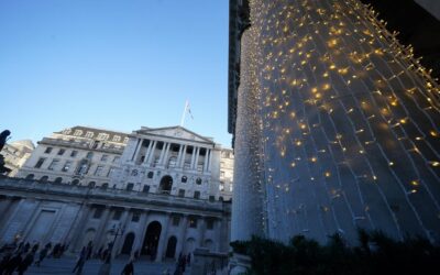 UK economy contracts unexpectedly