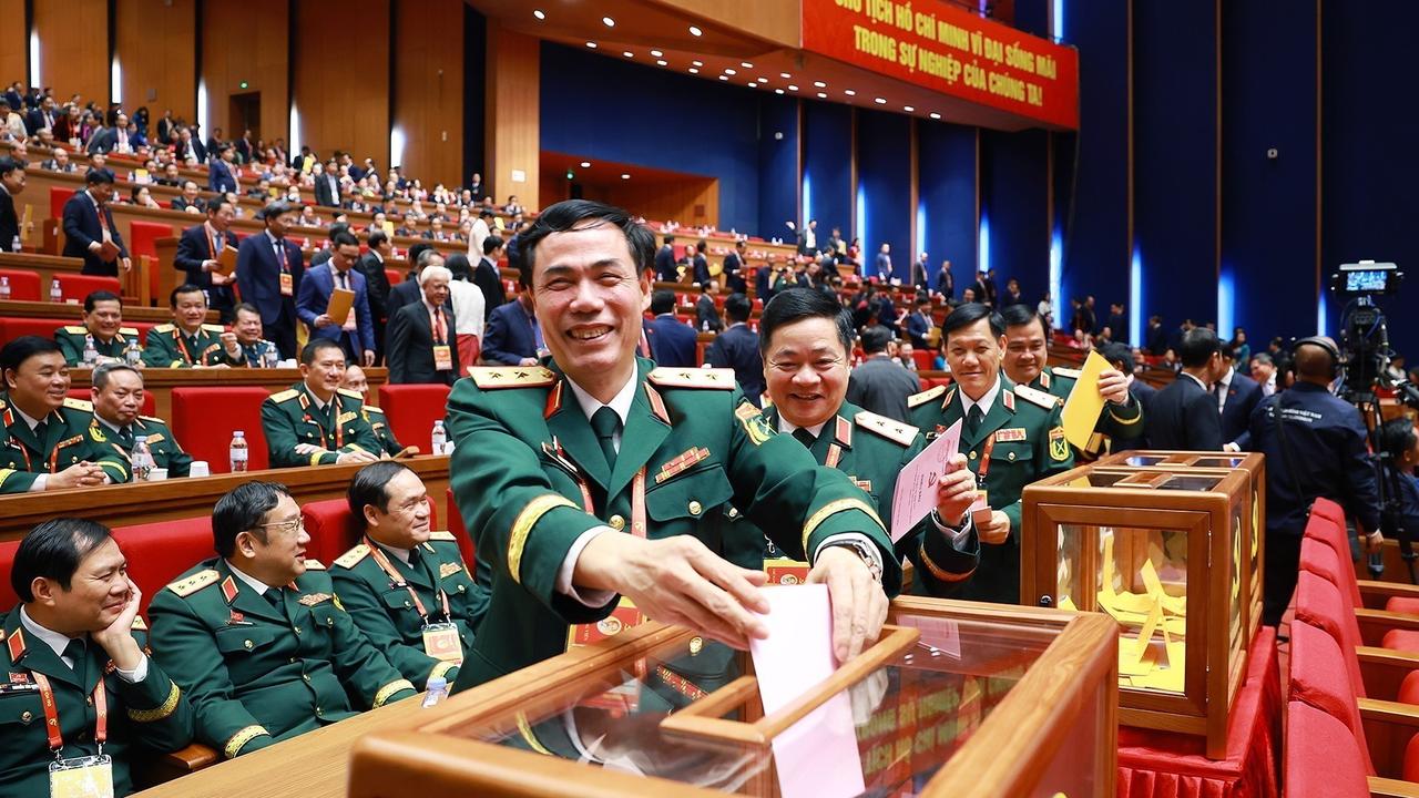 Delegates casting their ballots