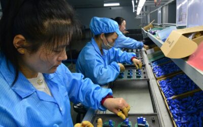 China January official manufacturing PMI drops to 49.3