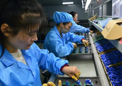 China January official manufacturing PMI drops to 49.3