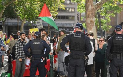 Activists face arrest in rally against Israeli leader