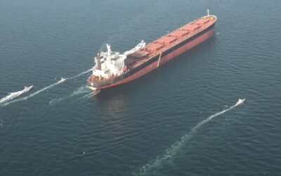 US energy secretary deletes navy escorting tanker post