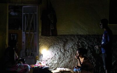 US calls for new Cuban leaders as blackout eases