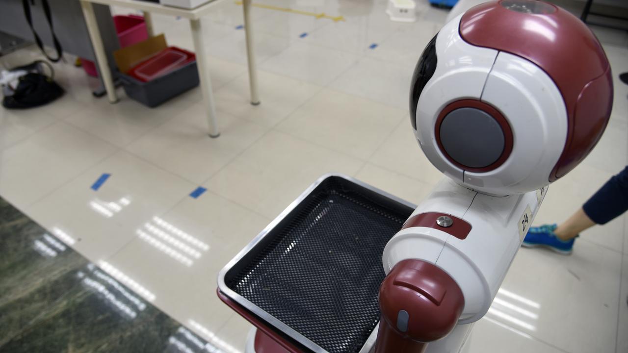 robot 