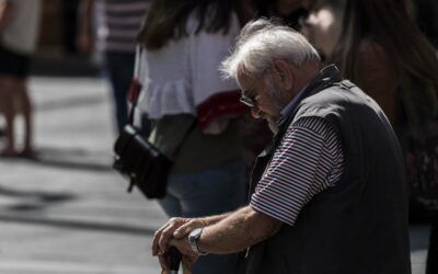 Refunds but no price caps for ripped-off older Aussies