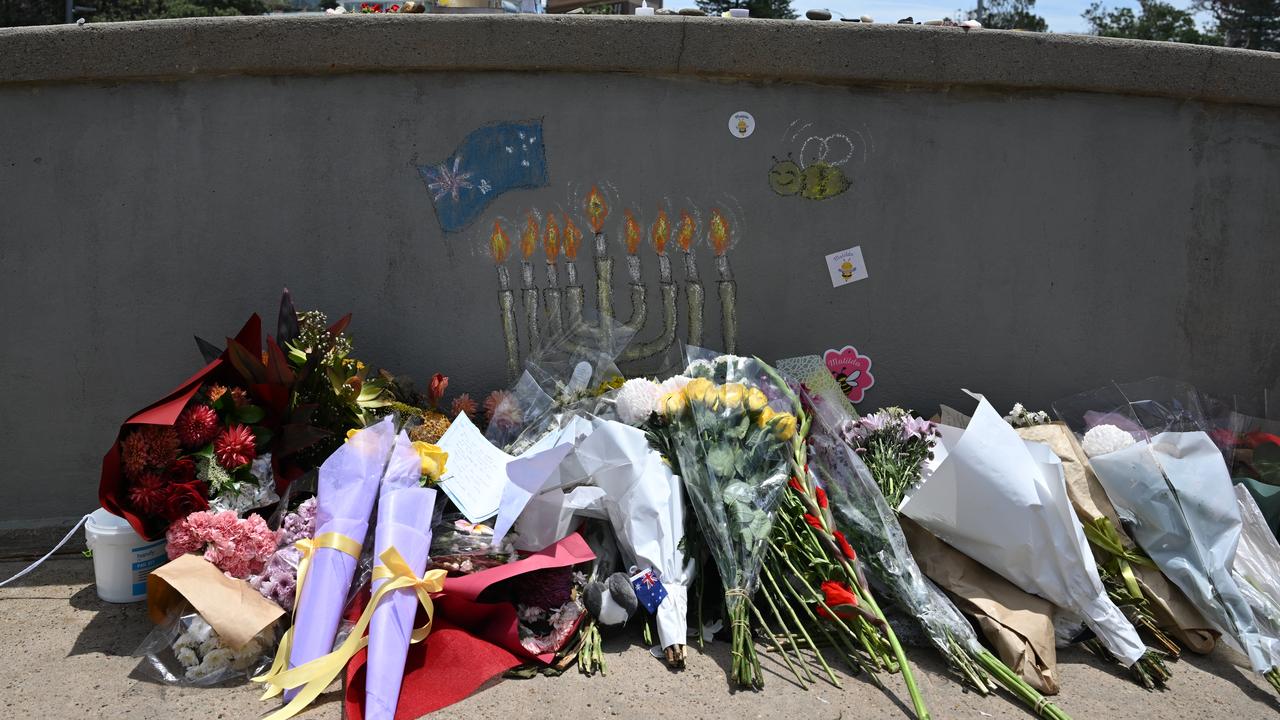 Tributes at Bondi