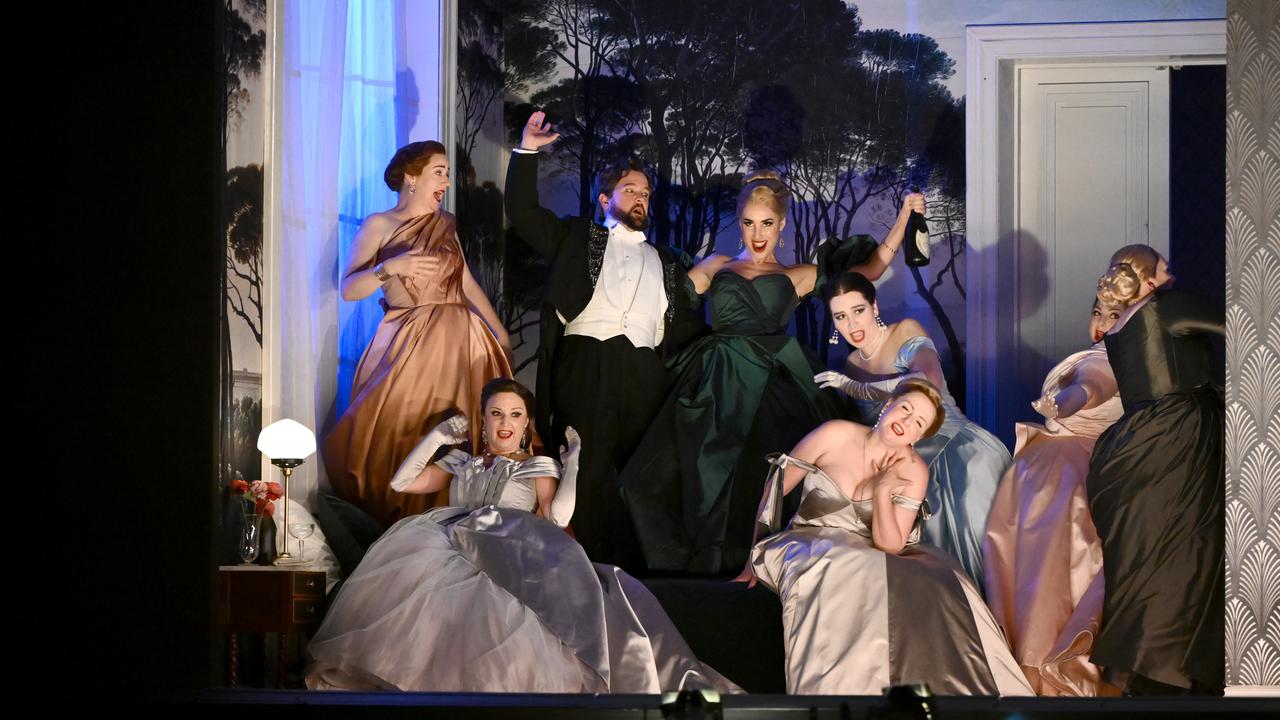 LA TRAVIATA FINAL DRESS REHEARSAL