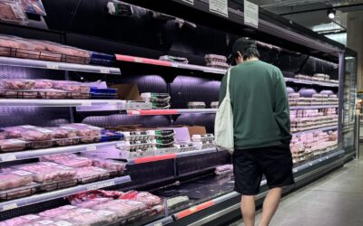 Aussie shares edge higher on mixed inflation figures