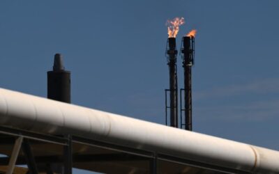 Shares creep higher as miners lift on easing oil prices