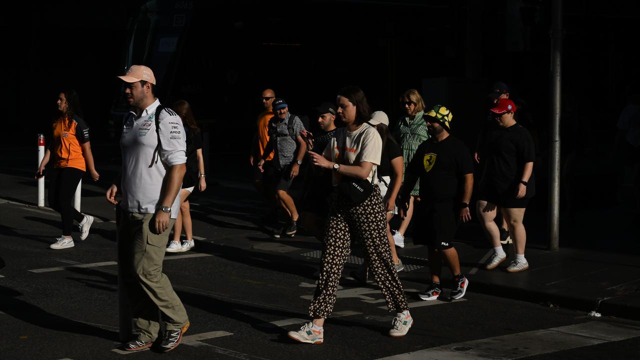 People crossing the street in Melbourne, Victoria