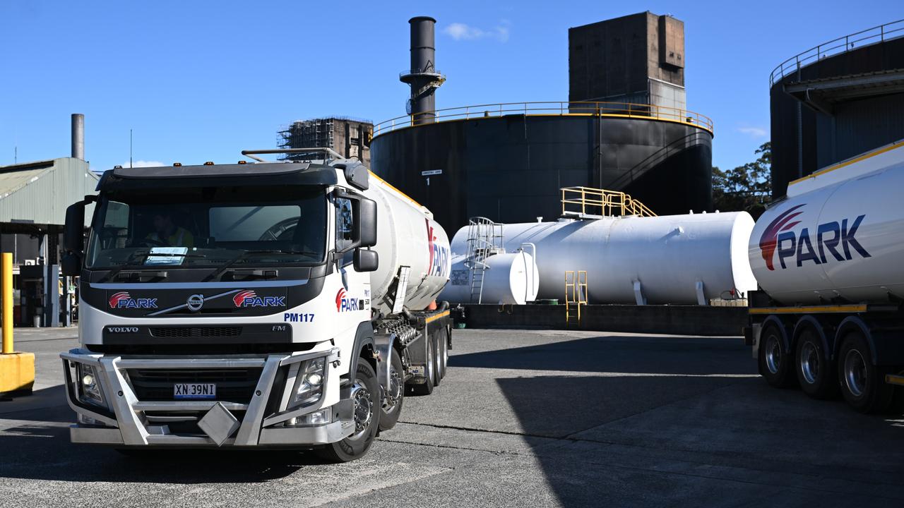 Fuel road tankers and storage tanks