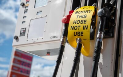 Motorists to pay price for US blockade, toll in strait