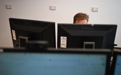 Australian-first work-from-home laws stalled again