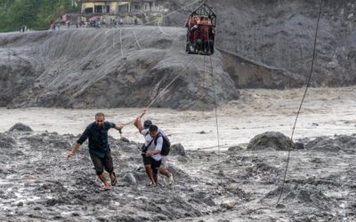 Two Australians found alive in Nepal flood disaster